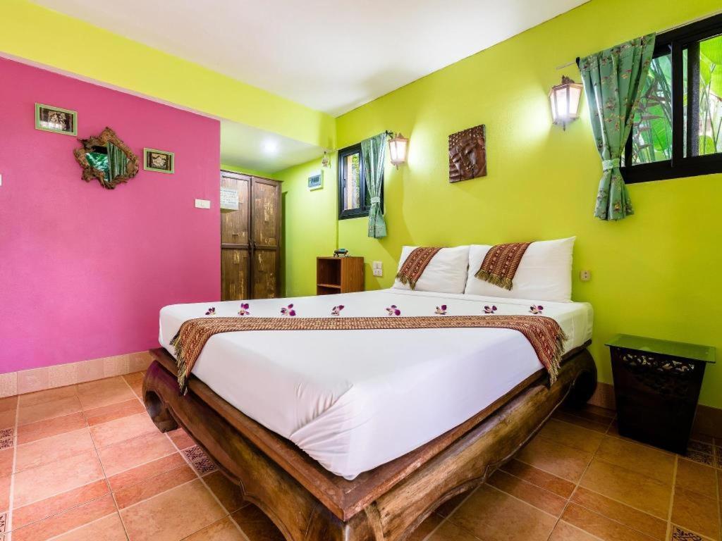 Chez Charly Bungalow Nai Yang Beach Extérieur photo